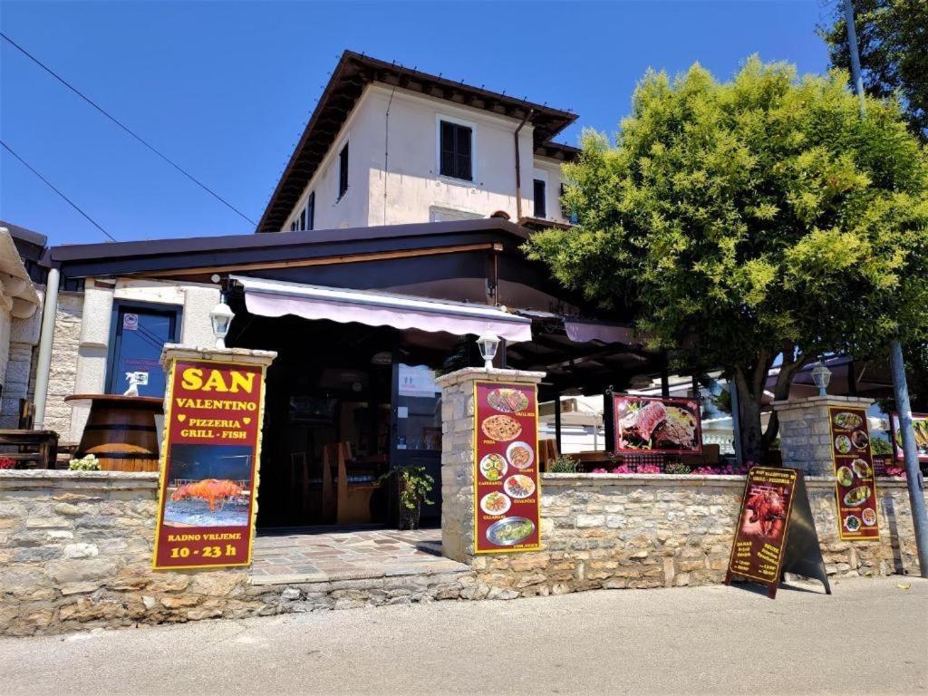 San Valentino Hotel Bašanija Екстериор снимка